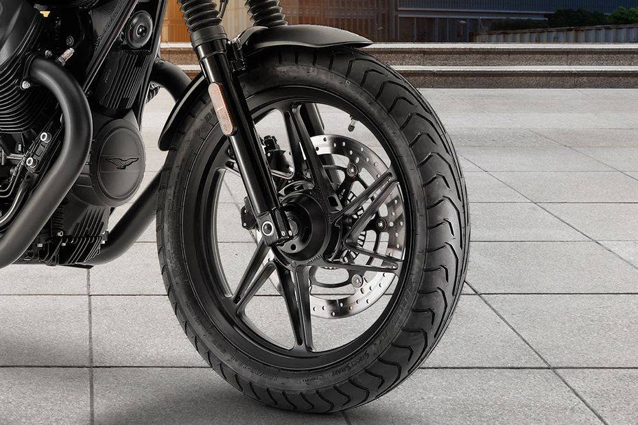 Moto Guzzi V7 III Front Tyre Moto Guzzi V7 III Front Tyre