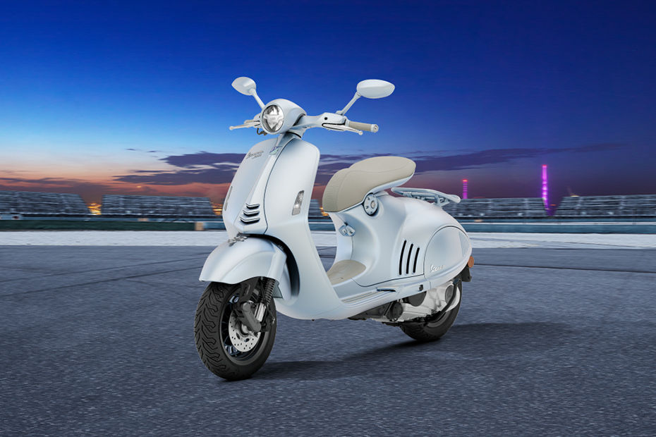 Motor Vespa 946 Snake Standard 2026 di Indonesia