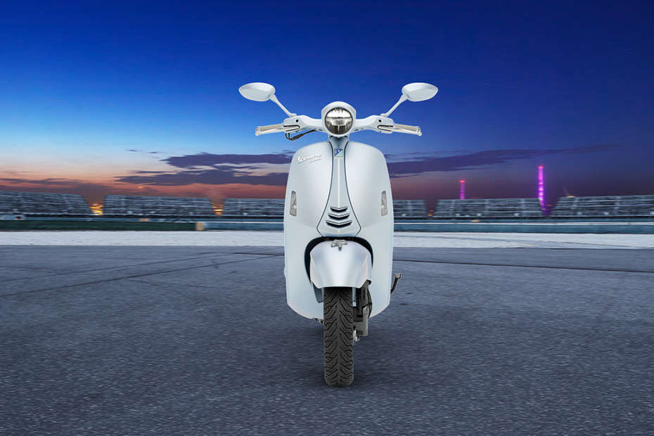 Vespa 946 Snake Front View Full Image