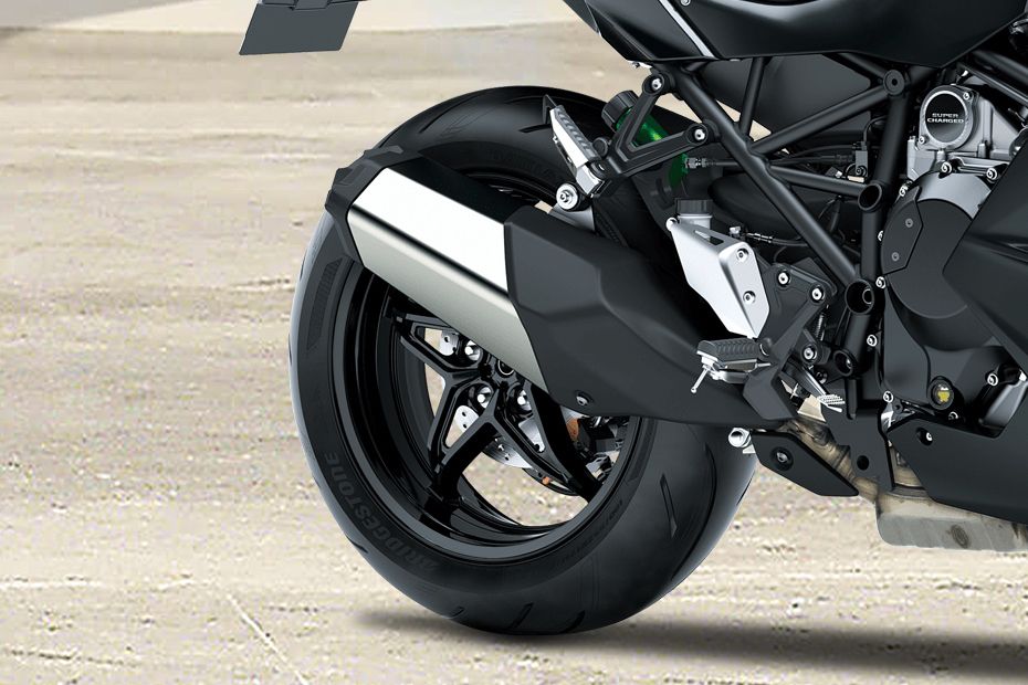 Kawasaki Ninja H2SX Rear Tyre