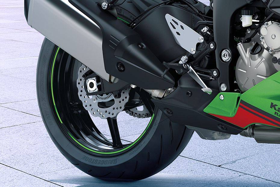 Kawasaki Ninja ZX-6R ABS Rear Tyre Kawasaki Ninja ZX-6R ABS Rear Tyre