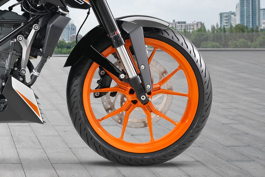 Ban depan KTM Duke 200 Ban depan KTM Duke 200