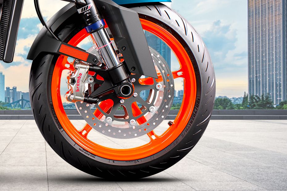 KTM 1290 Superduke Front Tyre View KTM 1290 Superduke Front Tyre View