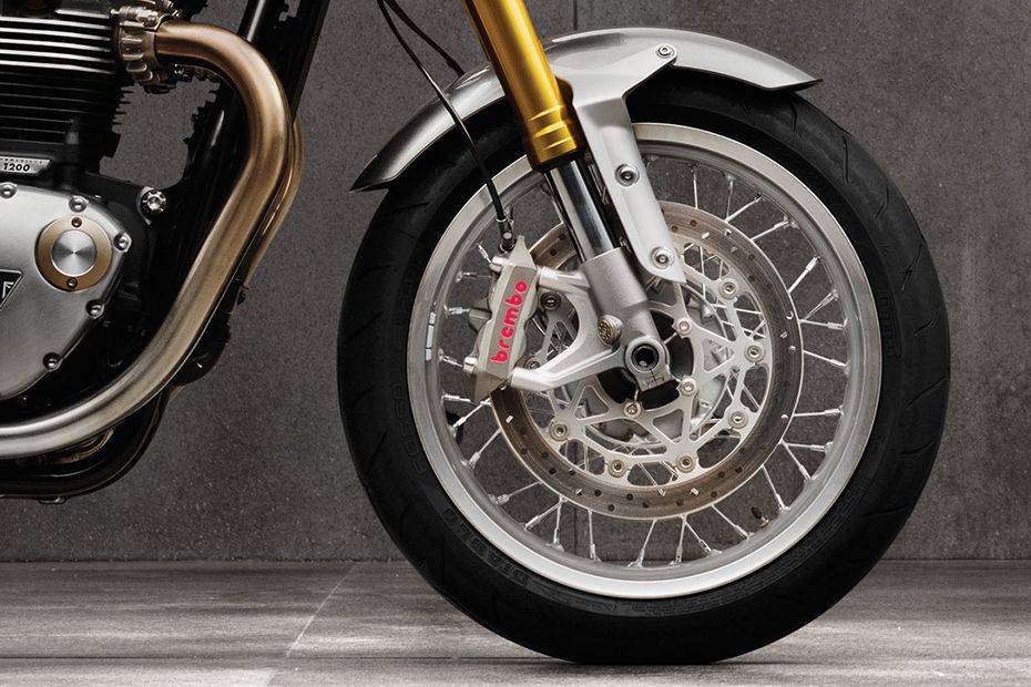 triumph thruxton wheels