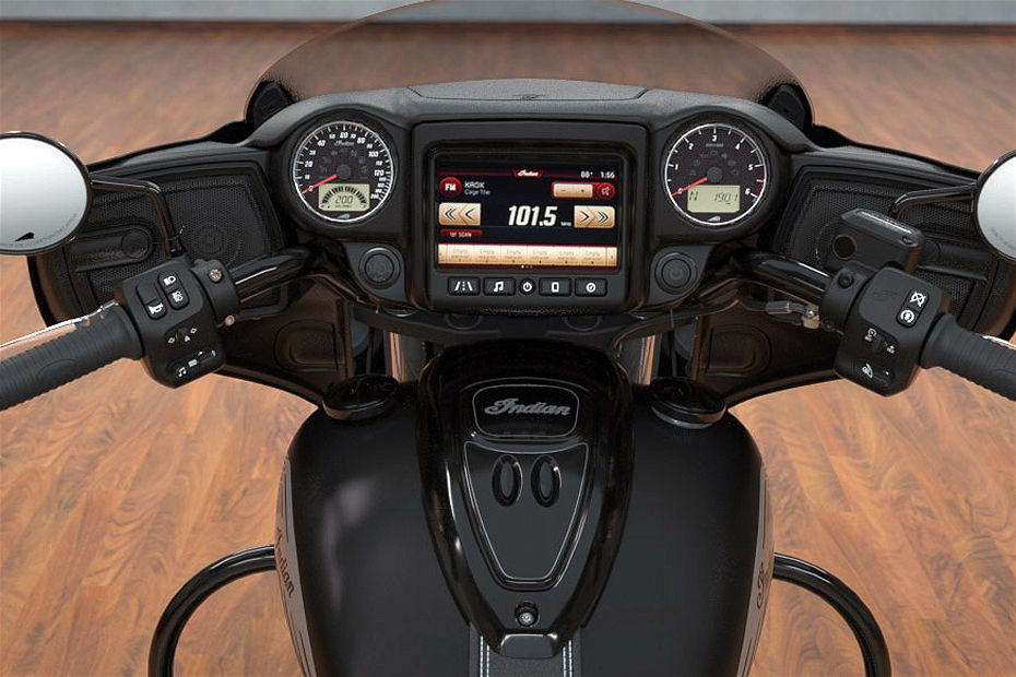 Indian Chieftain Dark Horse Console View Indian Chieftain Dark Horse Console View