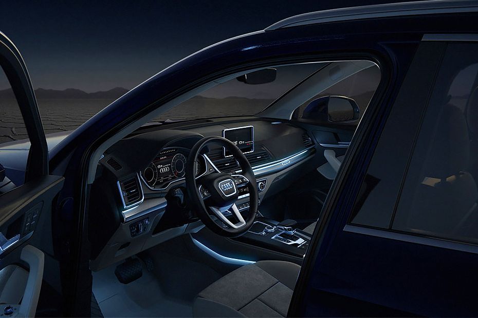 Audi Q5 Driver's Side View Door Open Audi Q5 Driver's Side View Door Open