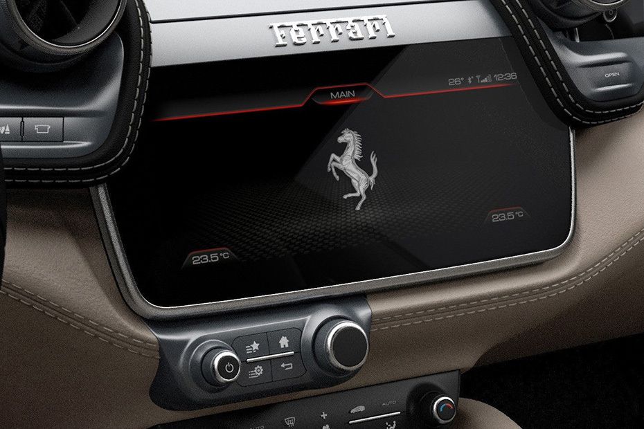 GTC4Lusso touch screen