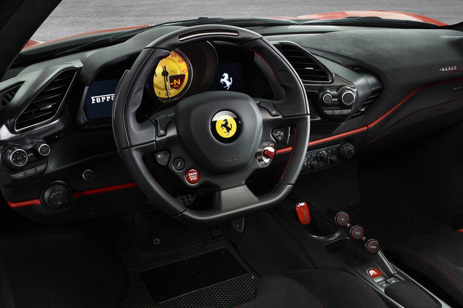 konsol tengah 488 Pista