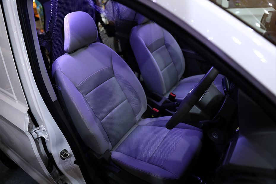 Wuling Formo Front Seats