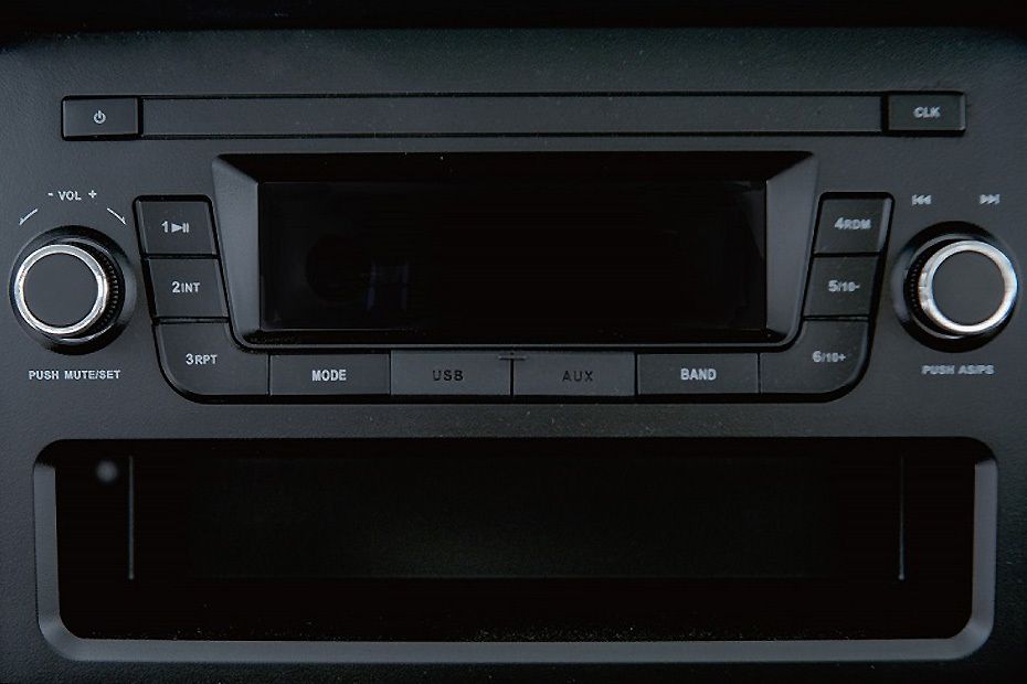 DFSK Supercab Stereo View