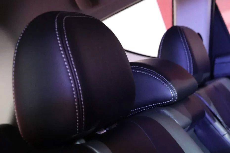 Glory 580 Rear Seat Head rest Glory 580 Rear Seat Head rest