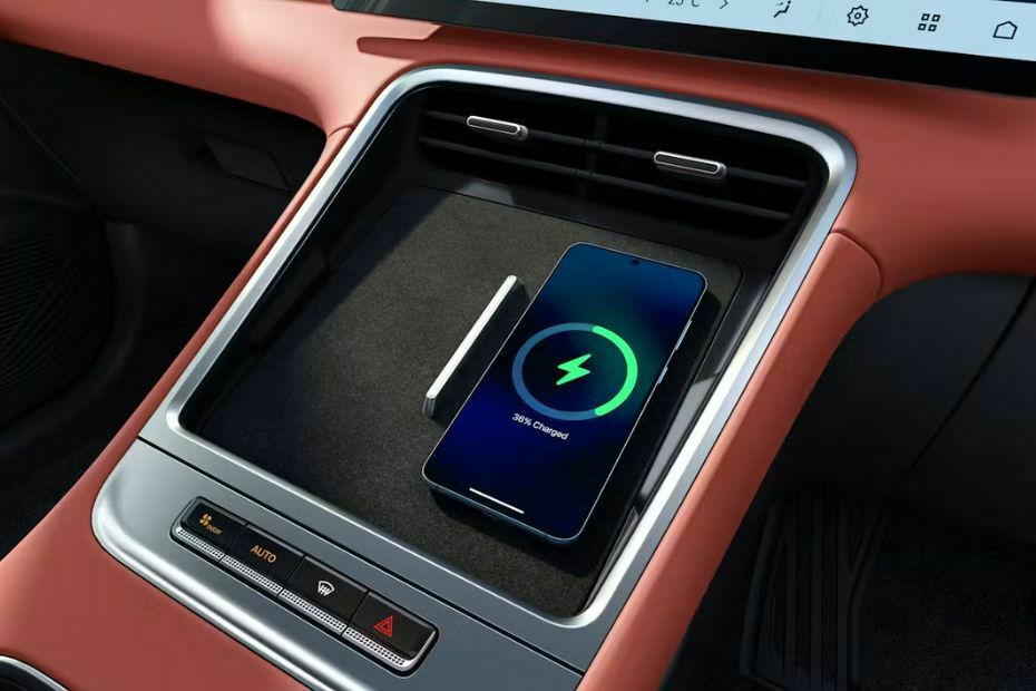 Power Accessories Outlet View of Geely Coolray