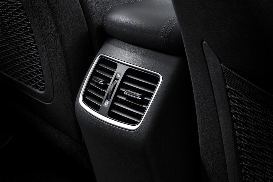 Tucson (2016-2019) Rear AC Controls Tucson (2016-2019) Rear AC Controls