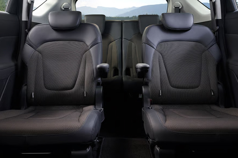 Hyundai Stargazer Cartenz Rear Seats Hyundai Stargazer Cartenz Rear Seats