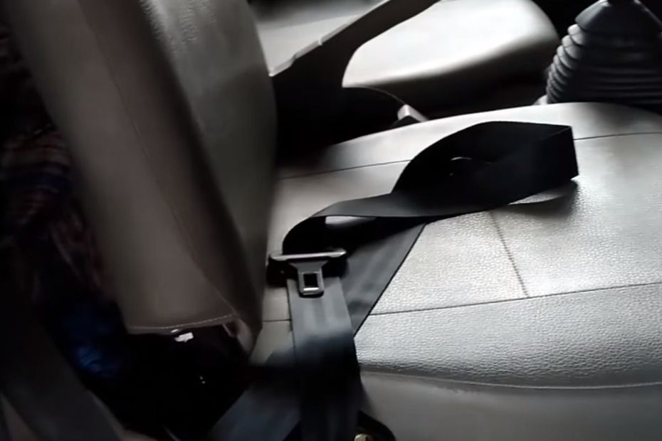 Isuzu Traga Seat Belt