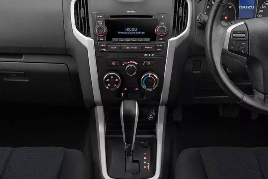 konsol tengah D Max (2016-2021) konsol tengah D Max (2016-2021)