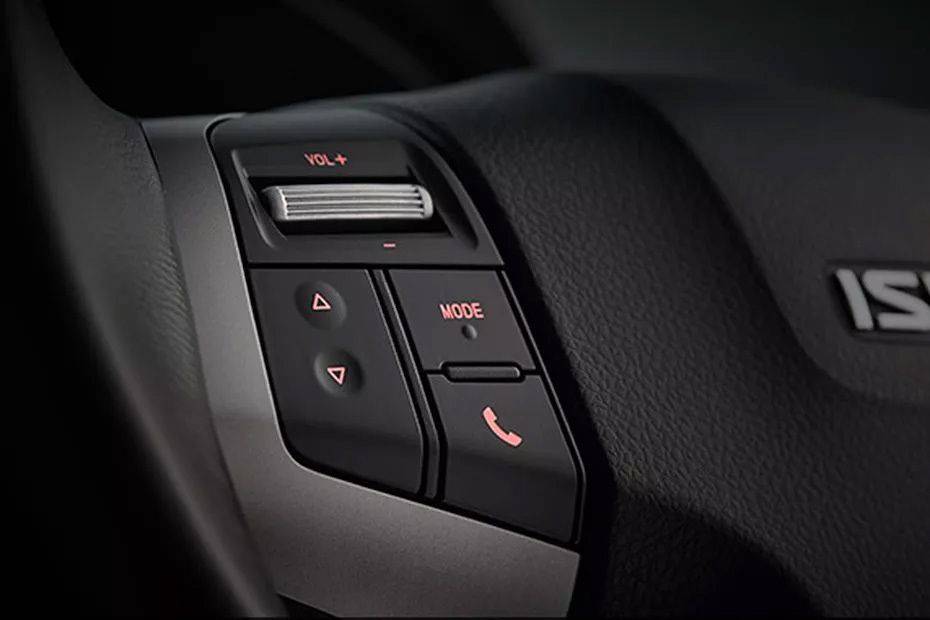 Setir multi fungsi Isuzu D Max (2016-2021) Setir multi fungsi Isuzu D Max (2016-2021)