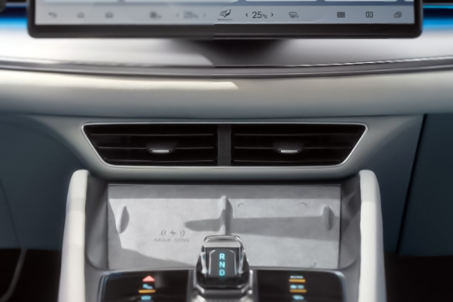 BYD Sealion 7 Ventilasi AC depan BYD Sealion 7 Ventilasi AC depan
