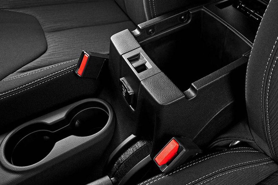 Jeep Wrangler (2016-2017) Front Center Divider Jeep Wrangler (2016-2017) Front Center Divider