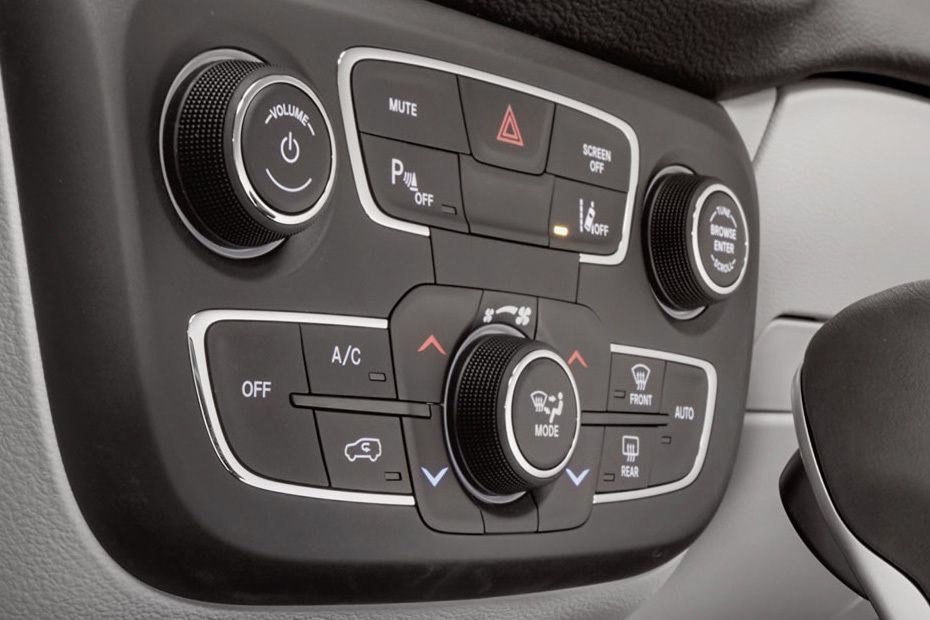 Jeep Compass Stereo View