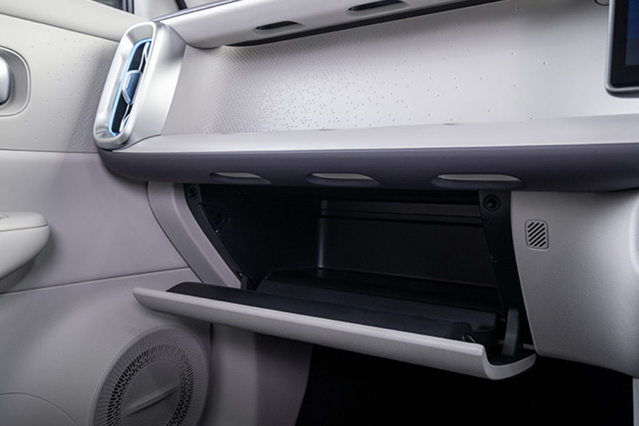 Leapmotor B10 Glove Box Open Leapmotor B10 Glove Box Open