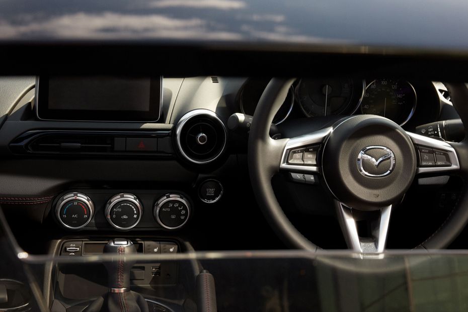 Mazda MX 5 RF Dashboard View