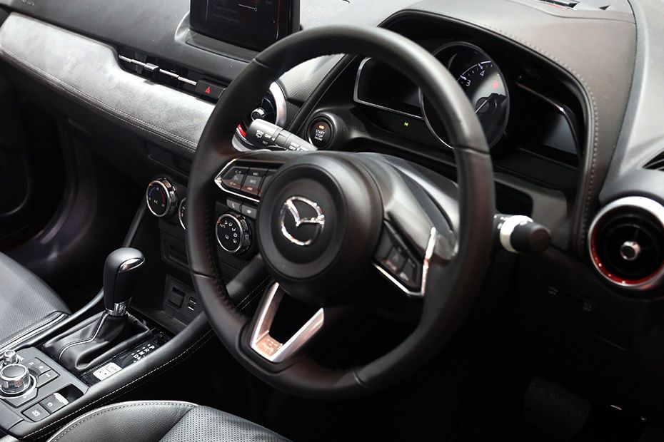  Imágenes del Mazda CX3 2023 - Verifique el interior