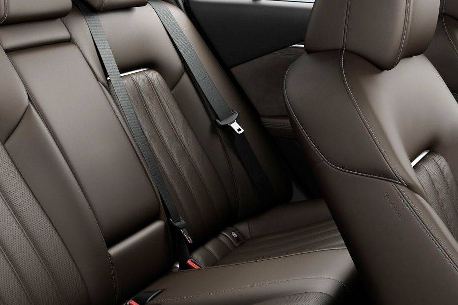 Seat belt 6 Sedan Seat belt 6 Sedan