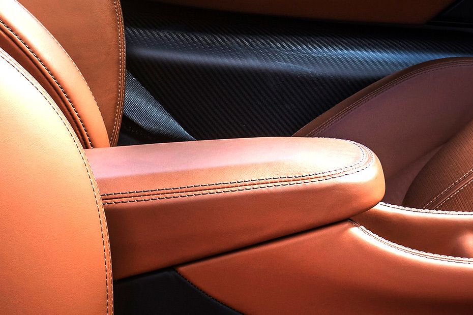Arm rest belakang 570GT Arm rest belakang 570GT