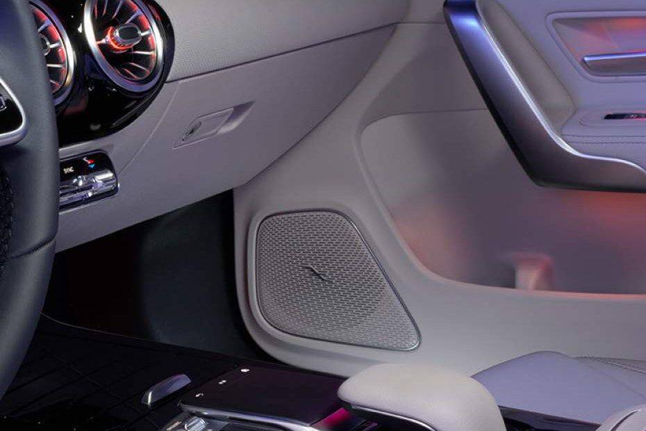 Mercedes Benz CLA-Class Speakers View