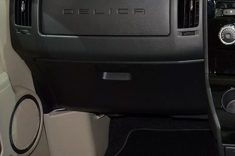 Glove Box Mitsubishi Delica Glove Box Mitsubishi Delica