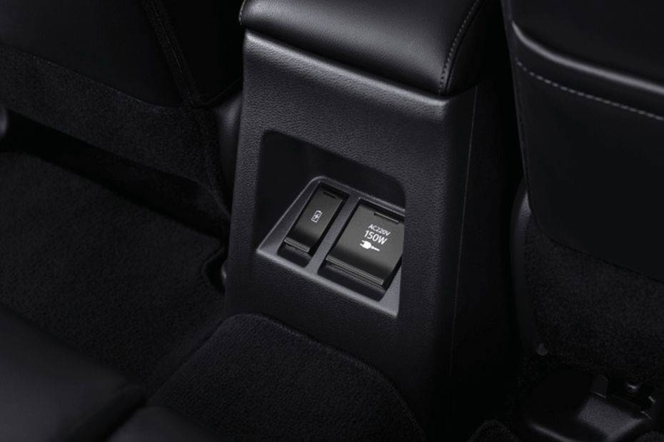 Power Accessories Outlet View of Mitsubishi Pajero Sport Power Accessories Outlet View of Mitsubishi Pajero Sport