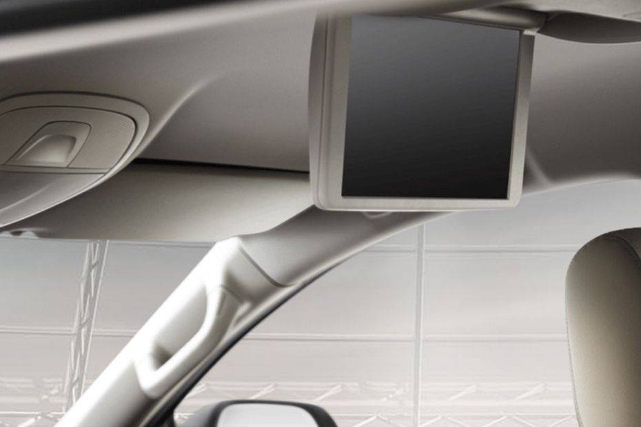 Rear Seat Entertainment of Mitsubishi Pajero Sport Rear Seat Entertainment of Mitsubishi Pajero Sport