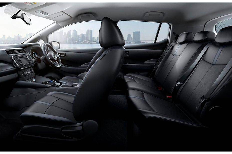 Kursi depan dan belakang Nissan Leaf Kursi depan dan belakang Nissan Leaf