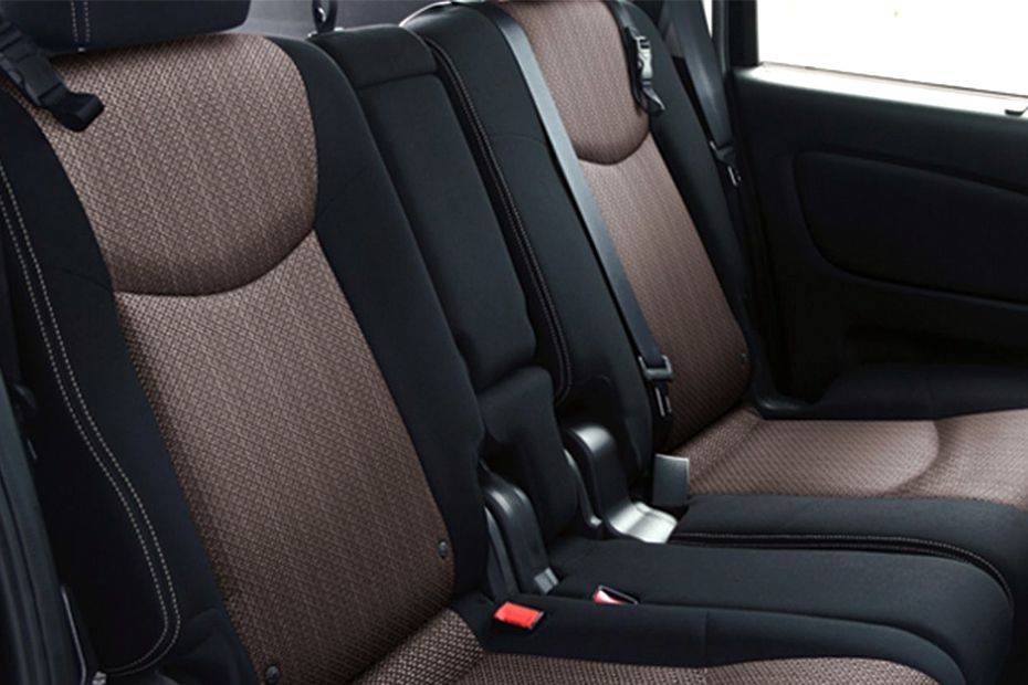 Nissan Serena (2016-2018) Rear Seats Nissan Serena (2016-2018) Rear Seats