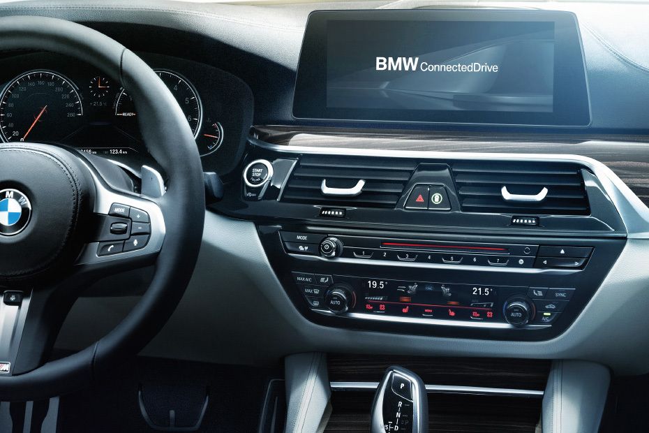 Dashboard View of 5 Series Sedan Dashboard View of 5 Series Sedan