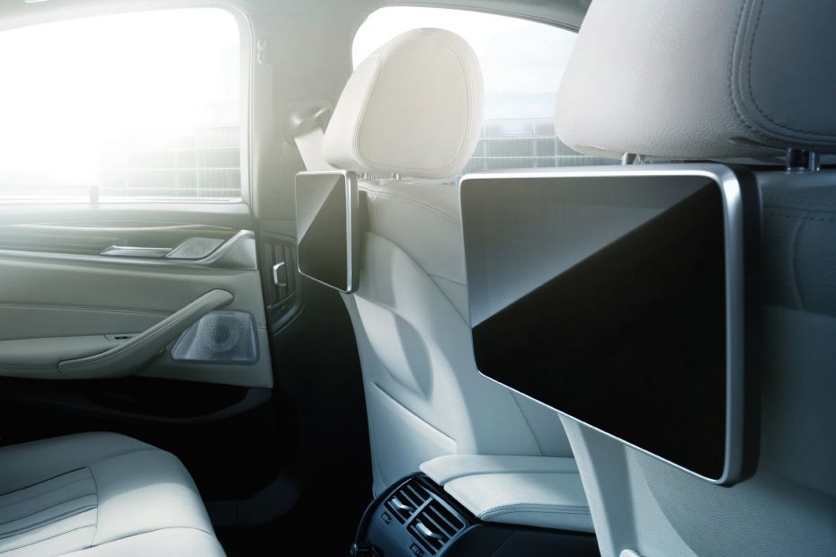 Rear Seat Entertainment of BMW 5 Series Sedan Rear Seat Entertainment of BMW 5 Series Sedan