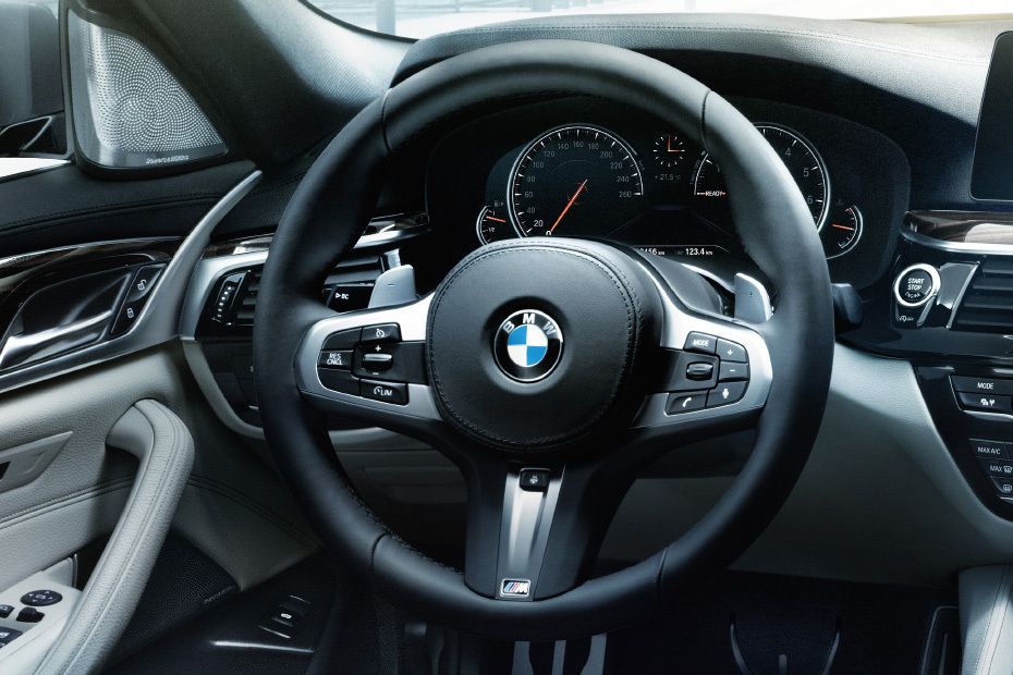BMW 5 Series Sedan Steering Wheel BMW 5 Series Sedan Steering Wheel