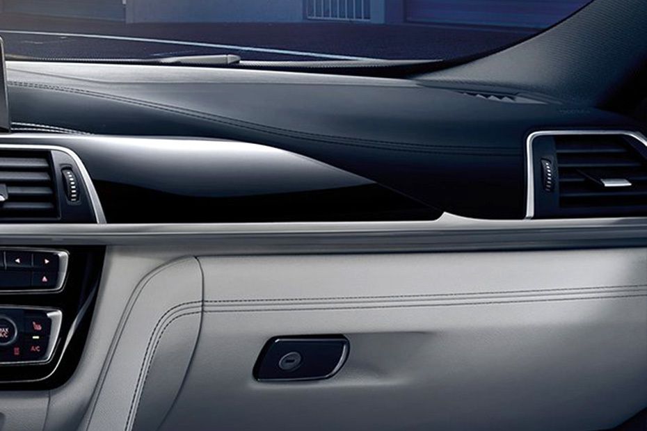 Ventilasi AC depan samping M3 Sedan (2015-2018)