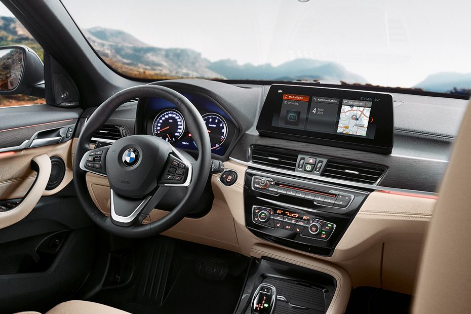  Imágenes del BMW X1 2023 - Verifique el interior