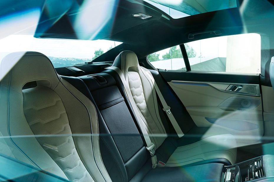Kursi belakang BMW 8 Series Gran Coupe Kursi belakang BMW 8 Series Gran Coupe