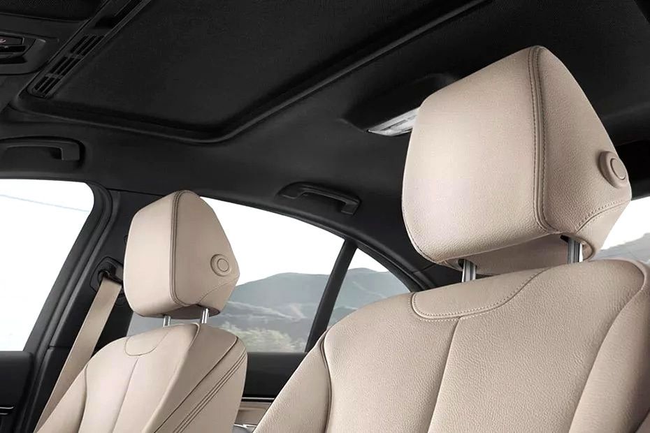 BMW 3 Series Sedan (2015-2018) Headrest kursi belakang BMW 3 Series Sedan (2015-2018) Headrest kursi belakang