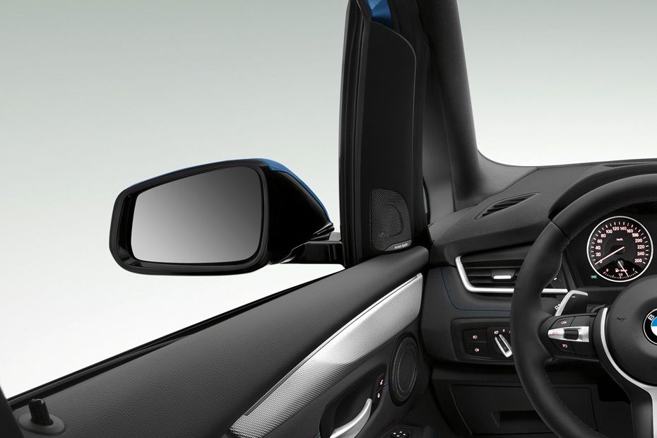 Tampak sisi penumpang 2 Series Gran Tourer Tampak sisi penumpang 2 Series Gran Tourer