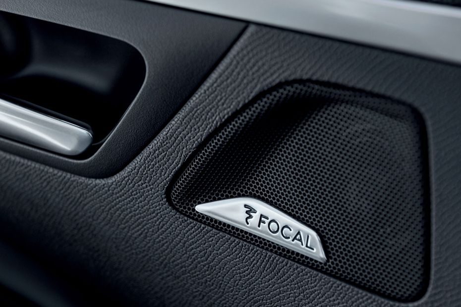 Speakers View of Peugeot 5008 Speakers View of Peugeot 5008