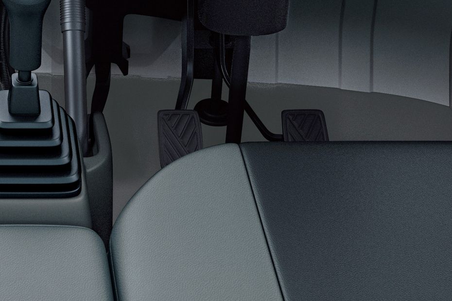 Suzuki Carry 1.5 Real Van Richbrook Competition Foot Pedal Set Suzuki Carry 1.5 Real Van Richbrook Competition Foot Pedal Set