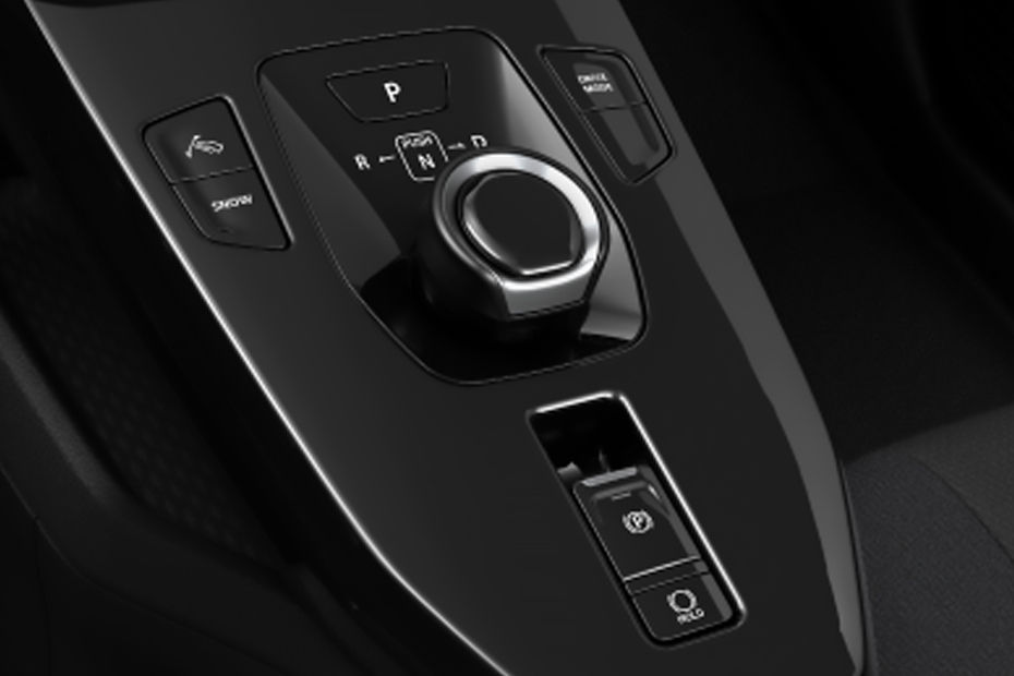 konsol tengah e-Vitara