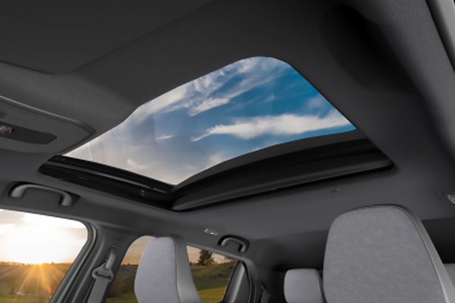 Sunroof Suzuki e-Vitara
