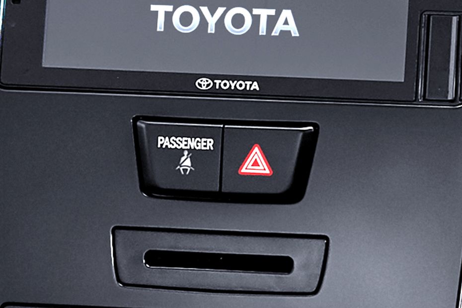 Power Accessories Outlet View of Toyota Avanza Veloz Power Accessories Outlet View of Toyota Avanza Veloz