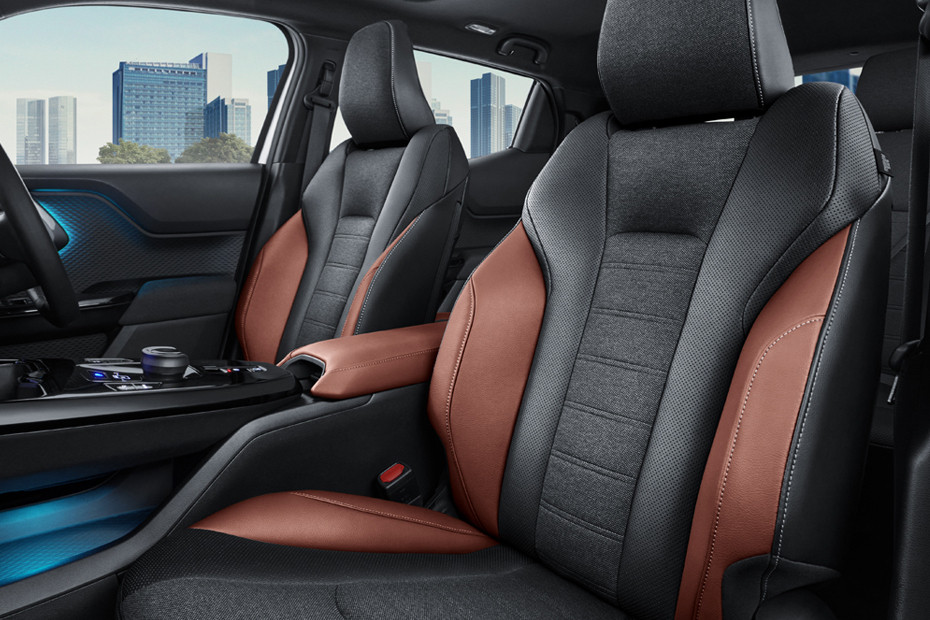 Kursi depan Urban Cruiser