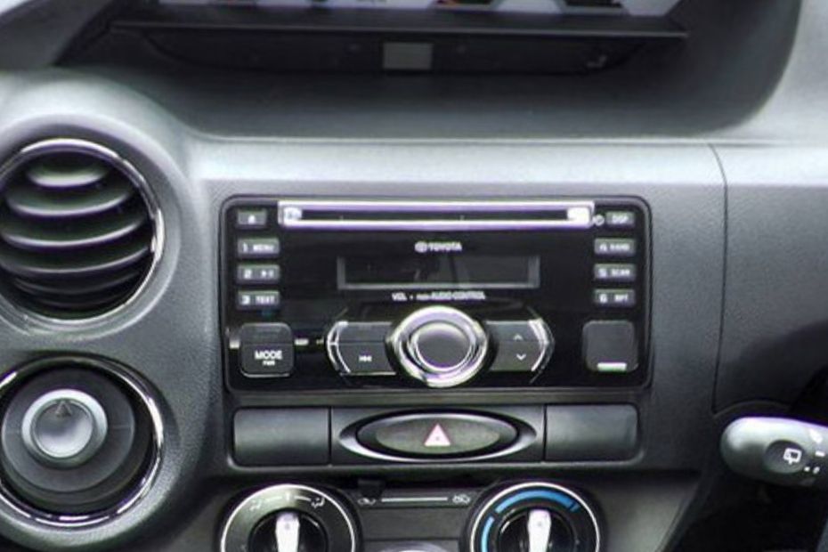 Toyota Etios Valco Stereo View Toyota Etios Valco Stereo View